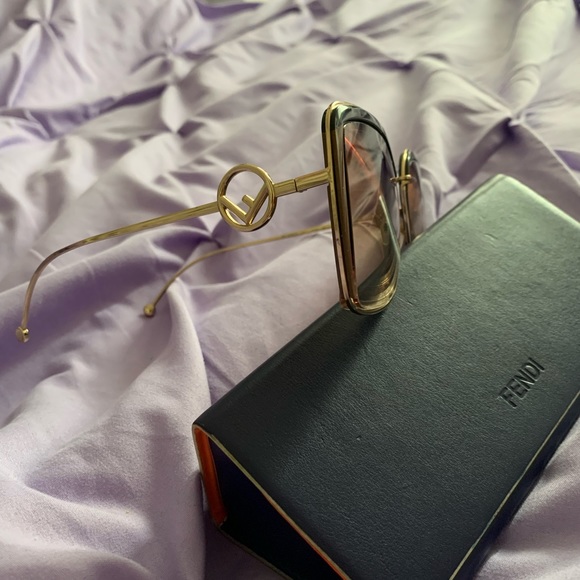 Fendi Shades - Picture 3 of 4